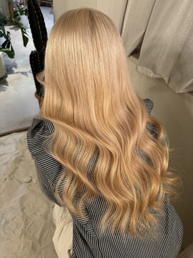 ココルアナ(coco luana) ブロンドカラー/ホワイト/ブリーチ/髪質改善