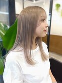 セミロング ミルクティーベージュ 髪質改善 顔周りカット