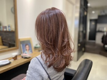 テイラー(TAILOR)の写真/悩める大人女性の為の上質カラーをご用意。気になる白髪も自然にカバーして若々しい印象に◎