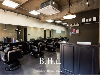 Barber House Lavie 高田馬場店【理容室│メンズサロン│眉毛サロン】