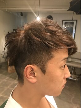 アールイー(R.E)の写真/≪大分駅近く≫リーズナブルで仕事帰りにも通いやすいメンズ専用サロン!ON/OFFキマるスタイルは【R.E】