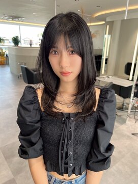 ベル サウス(BHEL south) 津市ロングレイヤーカットハッシュカット透明感カラー重めロング