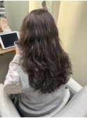 深みのあるブラウン×ウェーブスタイル