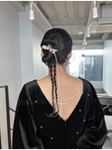 秋冬のお呼ばれヘア◎艶髪シニヨン×編み込みアレンジ