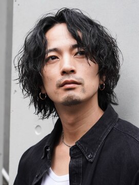 フィフス(fifth) 原宿メンズルーズセンターパートパーマツイスパサーフカール緩め