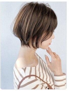 ブロッサム 東久留米店(Blossom) 20代30代◎韓国風くびれショートボブ×顔周り