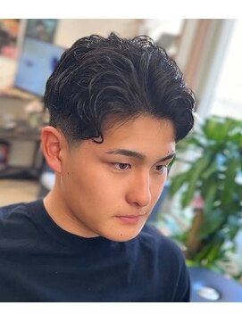 リア(Li'a) テーパーフェード/ラルフカール/海外風