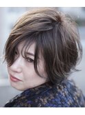 ショートボブ