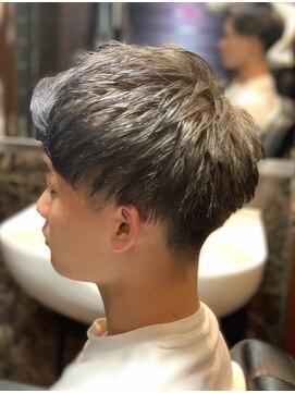 ヒロギンザバーバーショップ 新宿店(HIRO GINZA BARBER SHOP) ツーブロアップバング