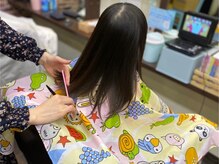 ヘアープレイスルシア(Hair Place Lucia)の雰囲気（お子様にも人気！ＤＶＤやタブレット、オモチャをお貸しします♪）