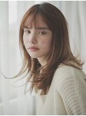 くすみすぎない柔らかベージュ透明感カラー