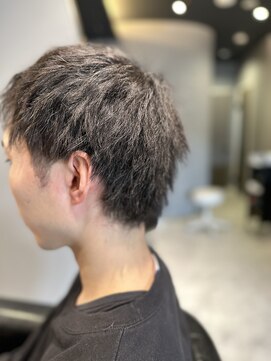 ボルン(BOLEN) ツイストスパイキーショート