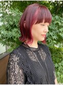 インナーカラーピンク外ハネくびれヘア切りっぱなし