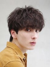 バイフィフス 天神大名(by fifth) 天神シャドウパーマセンターパートウルフ波巻きスパイラルパーマ