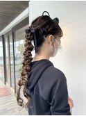 お呼ばれヘア×ツイン編みおろし
