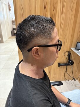 フィッカ(FIKKA) ベリーショート