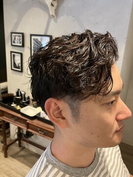 ワンワンオー バーバーショップ 長浜店(@110 BARBER SHOP) 大人のウェーブパーマ