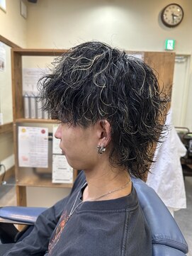 ウルフ×波巻きパーマ×メッシュ