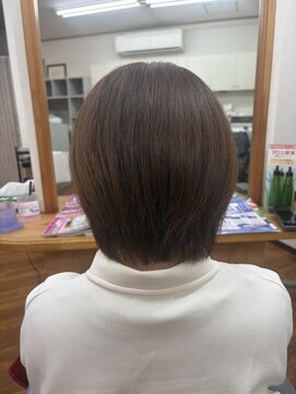 ヘアーズ サエミ ショートスタイルだって髪質改善カラーでうる艶に♪