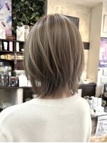 ケーアールツーエス 鳳店(KR2S) 白髪ぼかし/デザインハイライト