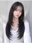 ロングレイヤー韓国ヘア黒髪艶髪シースルーバング小顔カット