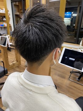 ルッカヘアガーデン バイ ラッシュゴールド(RUCCA HAIR GARDEN by LUSH GOLD) メンズ刈り上げstyle