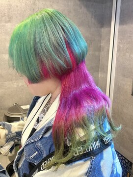 キャラ シャローネ 池袋(Chara Chalone) 派手髪クラゲカット/鬼滅カラー/甘露寺蜜璃/ライブ前カラー