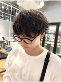 大人な色気のあるシャドウパーマスタイル@岡