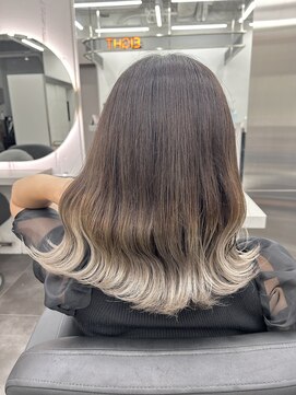 エイト 立川店(EIGHT) ☆裾カラー×ミルクホワイト☆