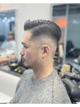 刈部倶楽舞 サイドパート/スキンフェード　メンズ/バーバー/フェード