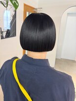 ミーナ バイ アーバン(Meena by urban.)&nbsp;【Meenaハザマ】ぱつっと切りっぱなし洒落ミニボブ