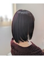 ウィスカーヘアー(whisker hair) ツヤ髪ミディアムボブ
