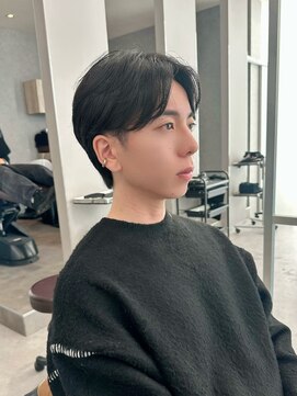 ジーナ 天神(Zina) 毛流れセンターパート(メンズカット/ダウンパーマ/ナチュラル)