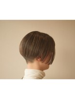 エプレ(Epeler)&nbsp;前下がりツーブロスタイル