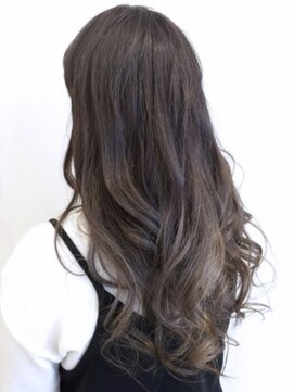 クアトロ グランシュ 川崎店(QUATRO × GranCieux) アッシュグレー