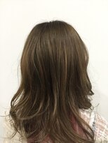 ホワイト(WHITE)&nbsp;シークレットインナーカラー×WHITE田中