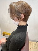 30.40.50代人気春ヘア☆小顔丸みショート耳かけ透明感ベージュ
