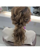 テテ(TETE) ローポニーテール