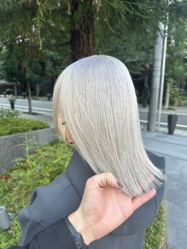 テテ(TETE) ホワイトカラー　心斎橋×長堀橋