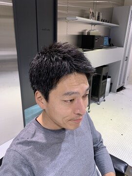 フランクスバーバーザスタンド(Frank’s barber the stand) ビジネスナチュラルショートアップバングF