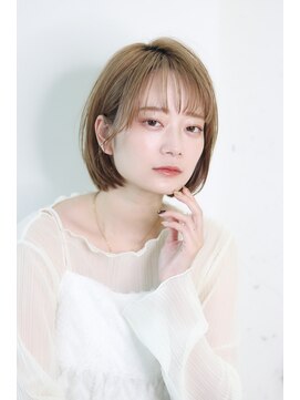 オーロ 武庫之荘店(ORO) ミニボブ/ホワイトブロンドボブ/シースルーボブ