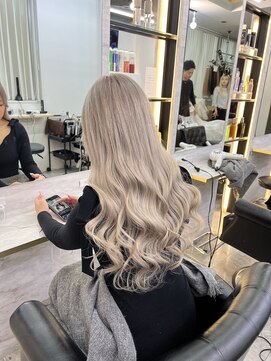 ラピス 千葉(Lapis) 【Lapis千葉今村としき】ホワイトミルクティカラー