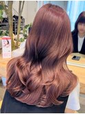 顔周りレイヤーカットくびれヘアミルクティーベージュカラー