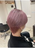ピンクベージュ