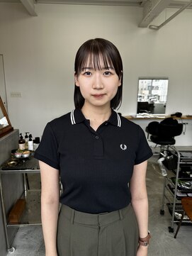 フィル(fil) 耳掛けボブ/グレージュ