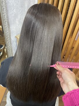 アイリス 天文館店(AIRIS) 艶感グレージュ