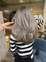 ラフ(LAFF)&nbsp;【軽さと陰影を楽しむ大人バレイヤージュ】