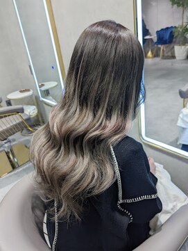 レアナ バイ ニーナ(Leana by NINA) プルエクステでロングヘア　札幌西区美容室「レアナ」