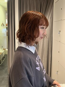 エイゾー(EIZO) オレンジヘアカラー・ボブウルフ