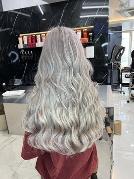 ラピス 渋谷本店(Lapis) ホワイトシルバーカラー/ハイトーン/髪質改善/シールエクステ